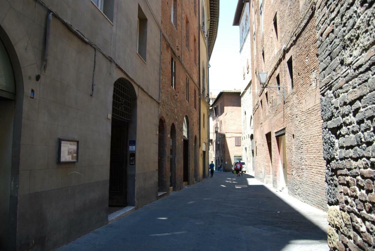 ホテルAntica Dimora Del Buongoverno シエーナ エクステリア 写真